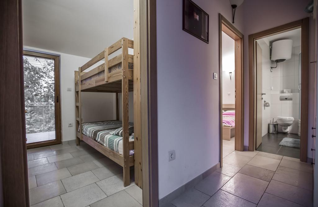 Apartments Villa Kras Krk Малинська Екстер'єр фото